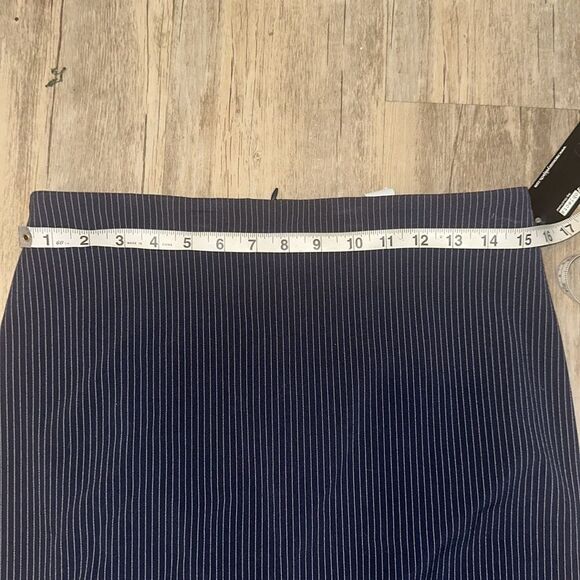 NWT Necessary Objects Pinstripe Pencil Skirt sz L Office Siren Business - Picture 6 of 8